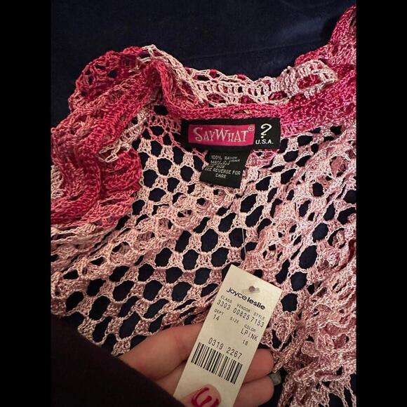 Pretty in Pink Shawl - Wrap Yourself in Elegance - Picture 2 of 2